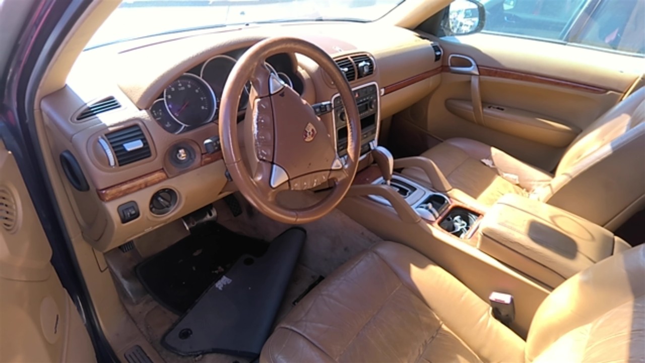 https://f005.backblazeb2.com/file/img-partshotlines-com/Inventory/EX921/Vehicle/7646_09.jpg
