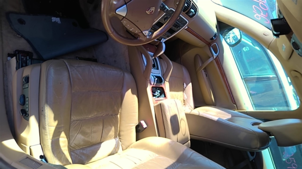 https://f005.backblazeb2.com/file/img-partshotlines-com/Inventory/EX921/Vehicle/7646_10.jpg