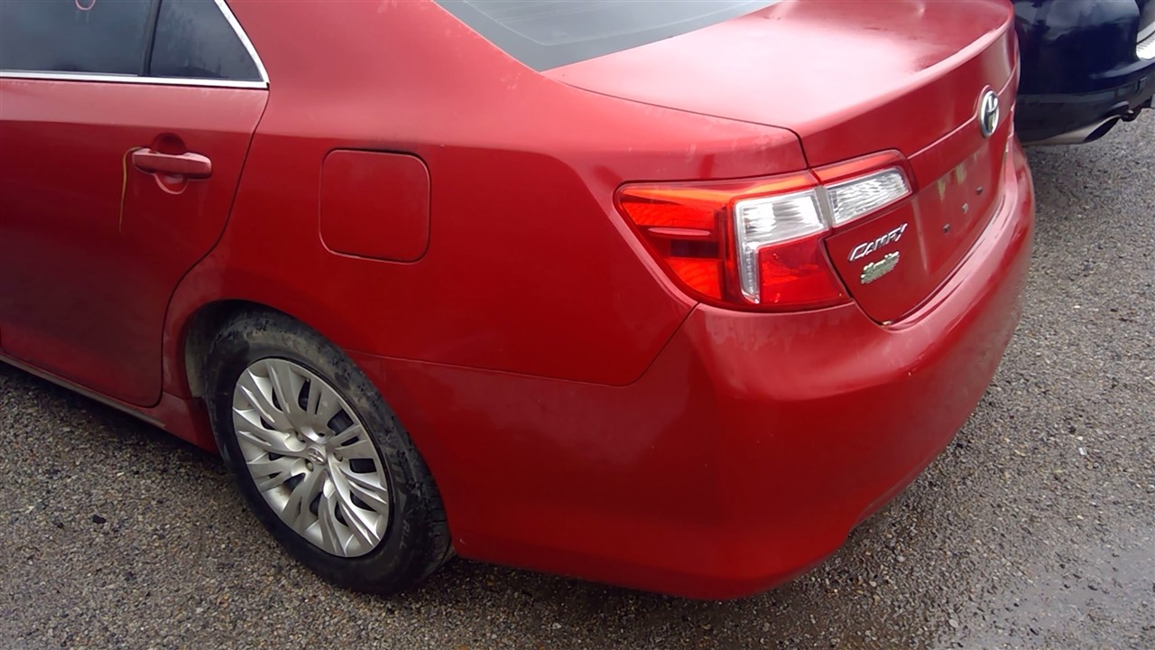 https://f005.backblazeb2.com/file/img-partshotlines-com/Inventory/EX921/Vehicle/7661_06.jpg