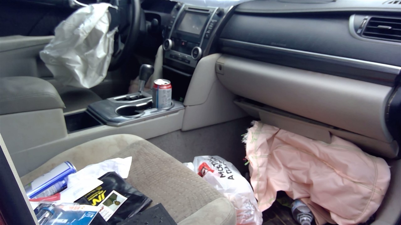 https://f005.backblazeb2.com/file/img-partshotlines-com/Inventory/EX921/Vehicle/7661_11.jpg