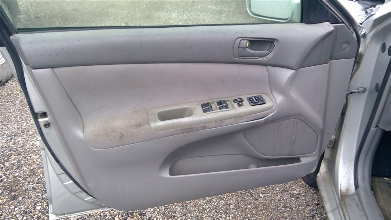 https://f005.backblazeb2.com/file/img-partshotlines-com/Inventory/EX921/Vehicle/7665_10.jpg