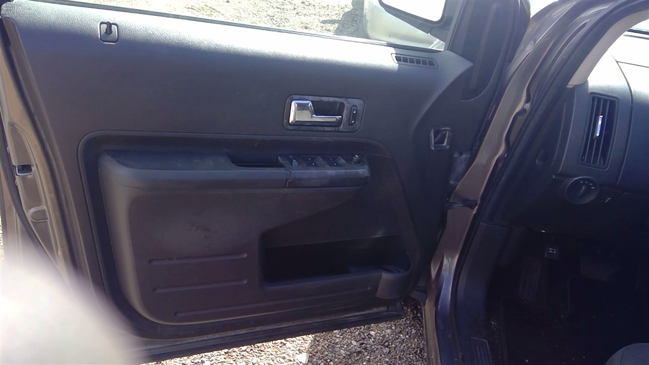 https://f005.backblazeb2.com/file/img-partshotlines-com/Inventory/EX921/Vehicle/7668_02.jpg