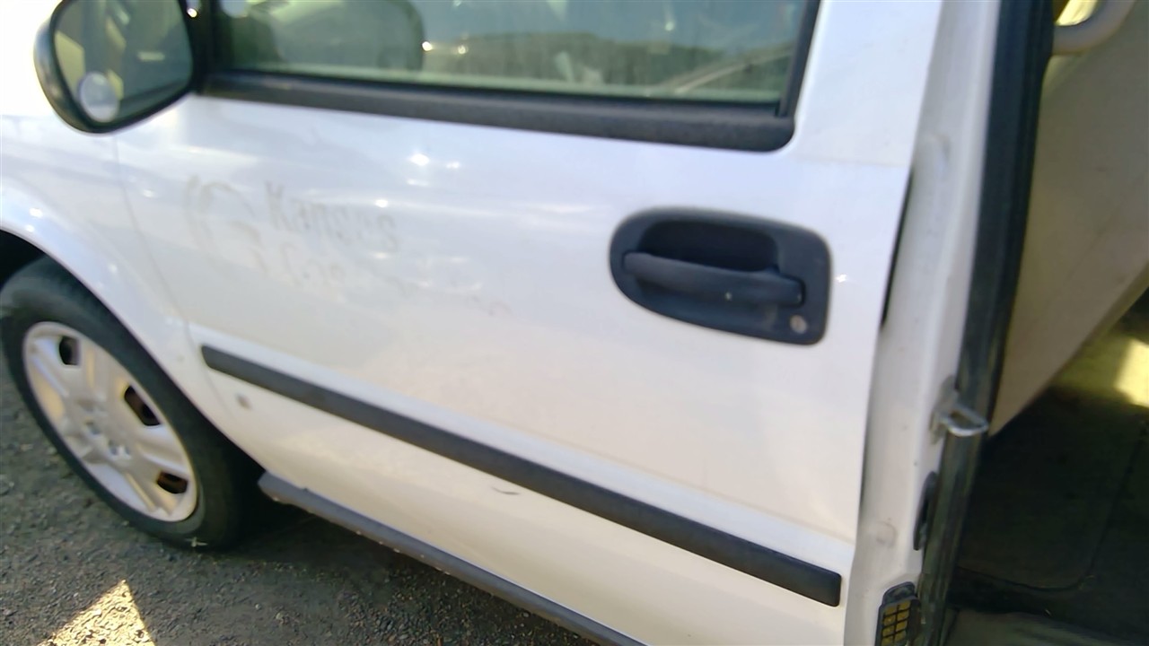 https://f005.backblazeb2.com/file/img-partshotlines-com/Inventory/EX921/Vehicle/7735_08.jpg