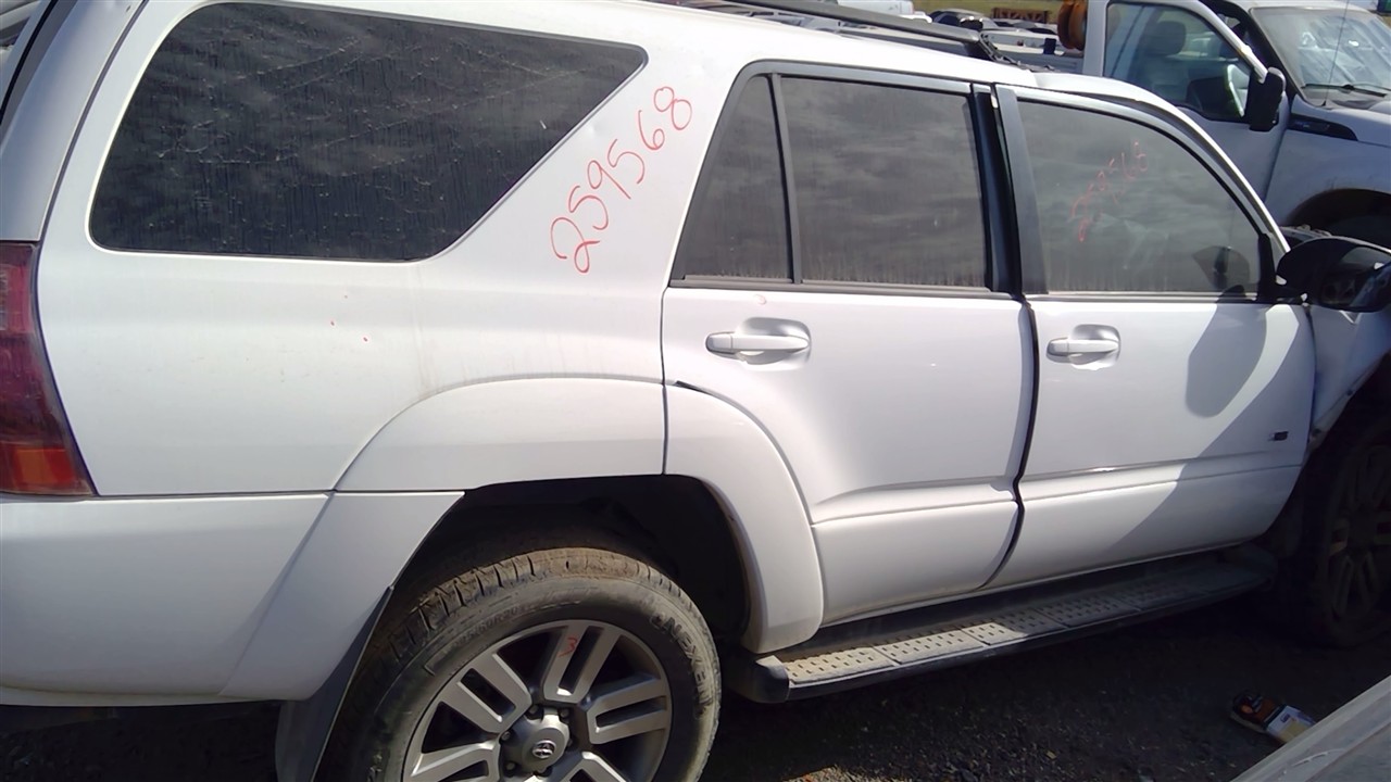 https://f005.backblazeb2.com/file/img-partshotlines-com/Inventory/EX921/Vehicle/7747_05.jpg