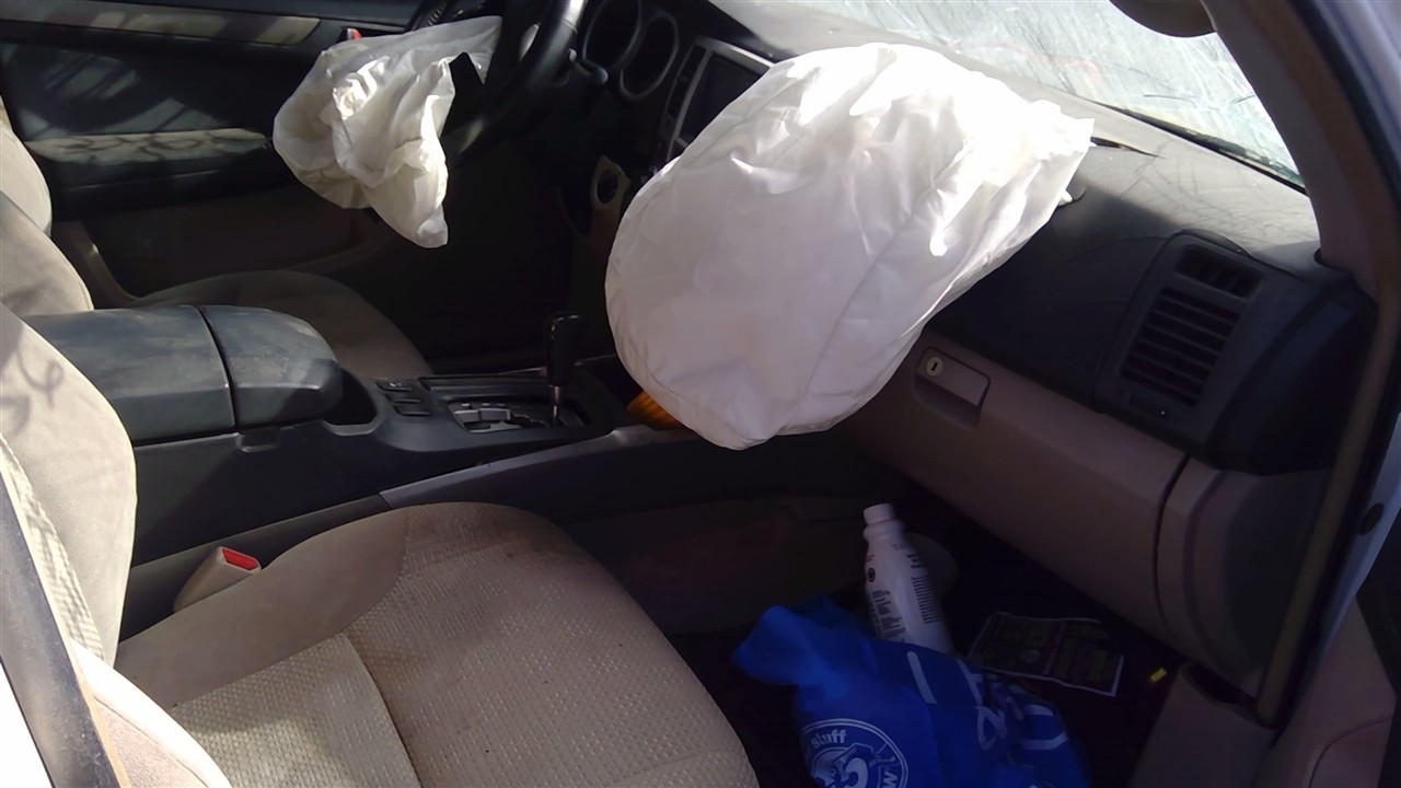 https://f005.backblazeb2.com/file/img-partshotlines-com/Inventory/EX921/Vehicle/7747_06.jpg