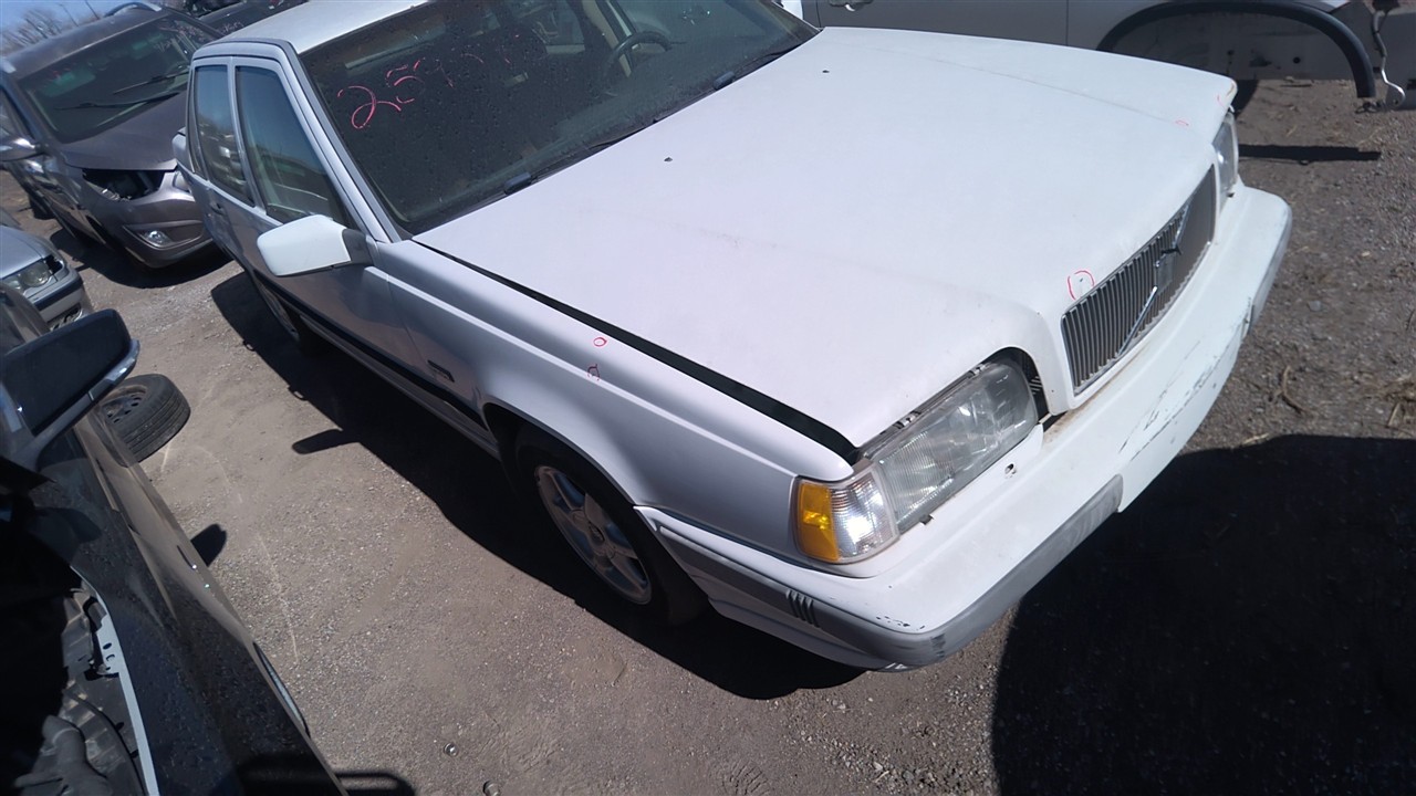 https://f005.backblazeb2.com/file/img-partshotlines-com/Inventory/EX921/Vehicle/7753_04.jpg