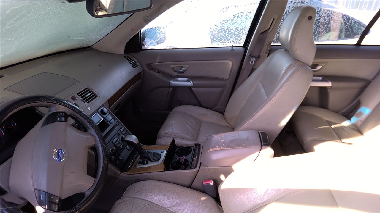 https://f005.backblazeb2.com/file/img-partshotlines-com/Inventory/EX921/Vehicle/7795_08.jpg