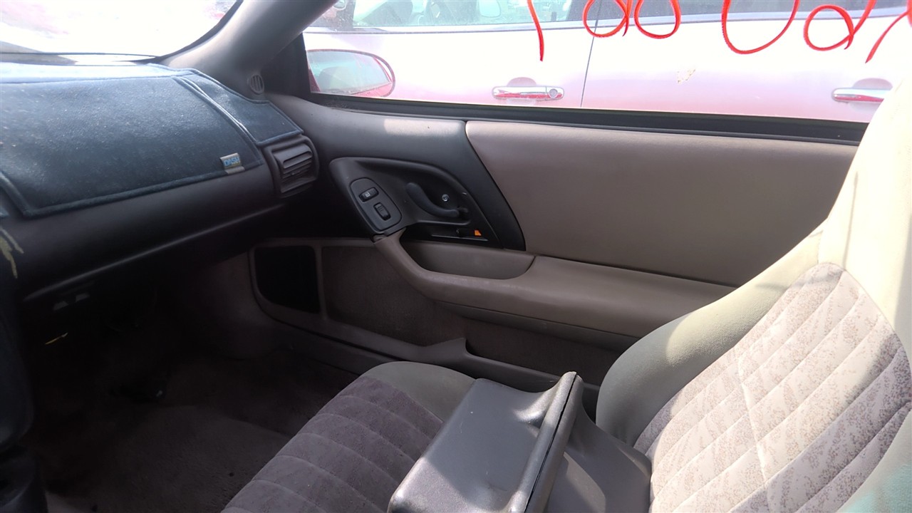 https://f005.backblazeb2.com/file/img-partshotlines-com/Inventory/EX921/Vehicle/7802_11.jpg