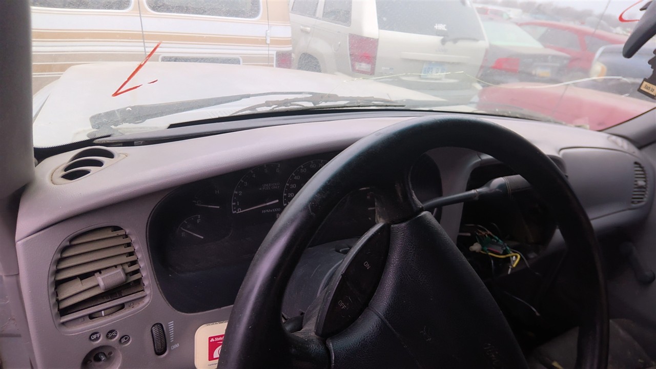 https://f005.backblazeb2.com/file/img-partshotlines-com/Inventory/EX921/Vehicle/7843_10.jpg
