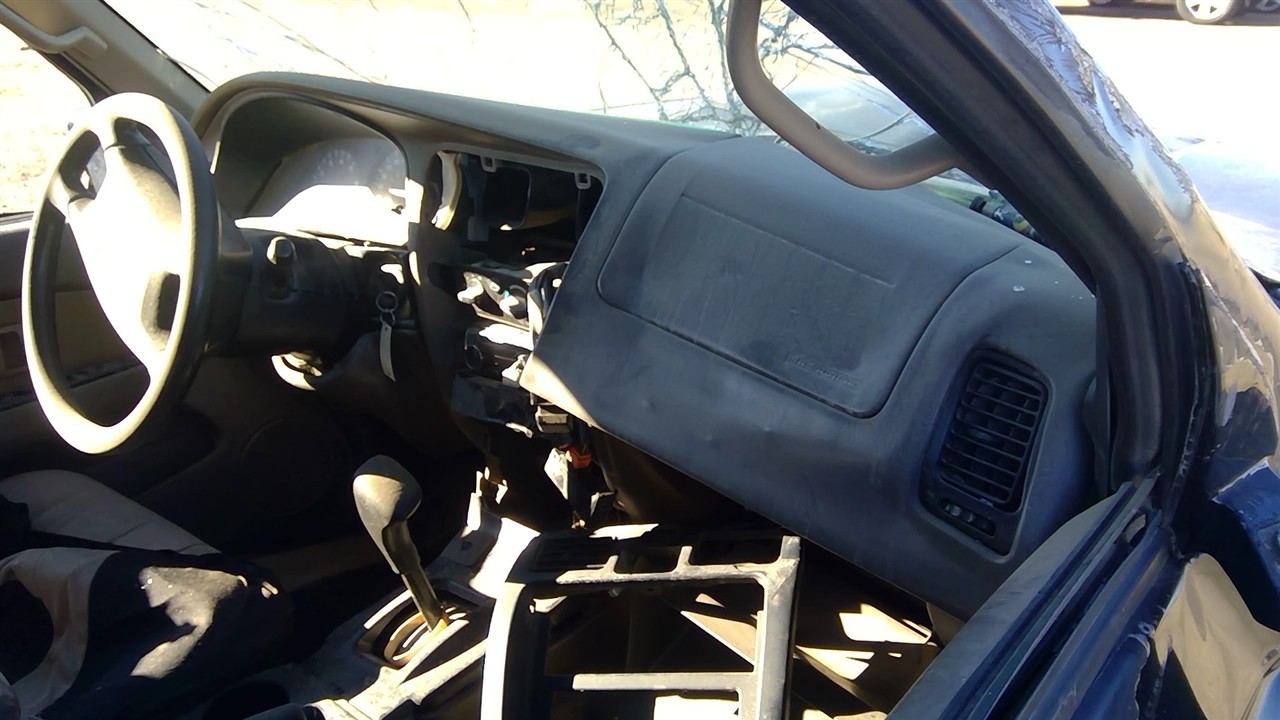 https://f005.backblazeb2.com/file/img-partshotlines-com/Inventory/EX921/Vehicle/7850_12.jpg