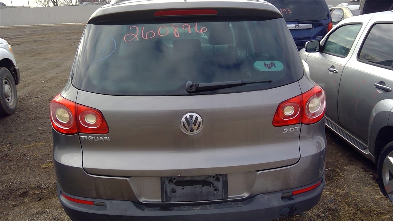 https://f005.backblazeb2.com/file/img-partshotlines-com/Inventory/EX921/Vehicle/7851_06.jpg