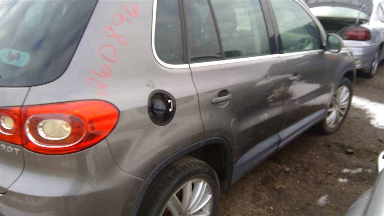 https://f005.backblazeb2.com/file/img-partshotlines-com/Inventory/EX921/Vehicle/7851_07.jpg