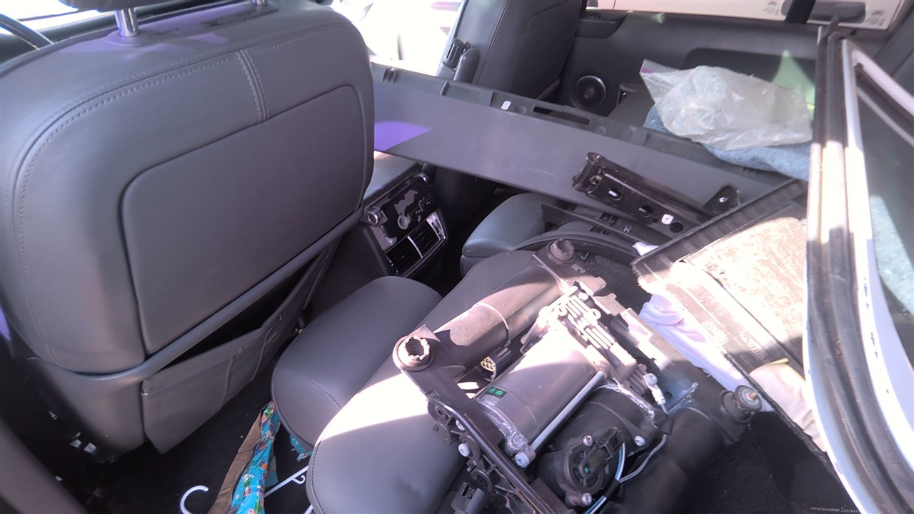 https://f005.backblazeb2.com/file/img-partshotlines-com/Inventory/EX921/Vehicle/7930_12.jpg