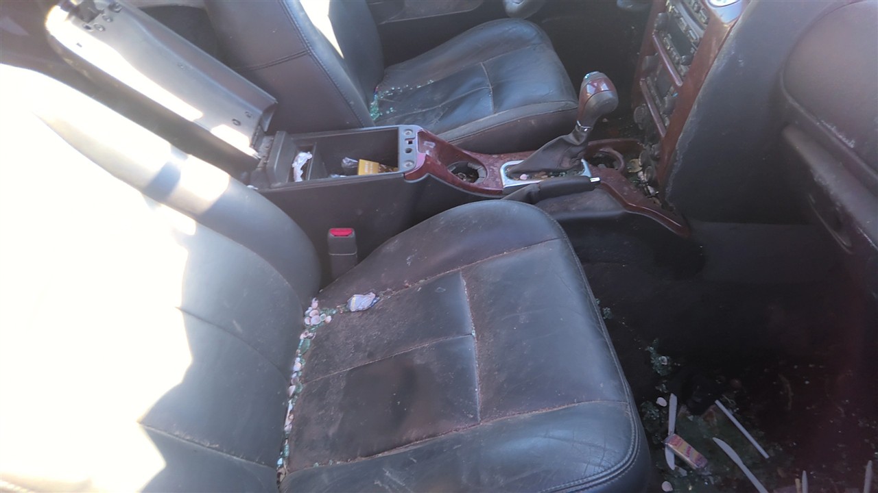 https://f005.backblazeb2.com/file/img-partshotlines-com/Inventory/EX921/Vehicle/7934_07.jpg