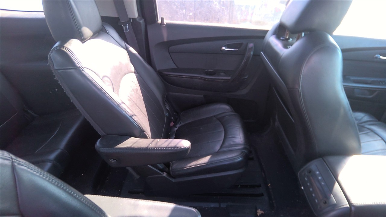 https://f005.backblazeb2.com/file/img-partshotlines-com/Inventory/EX921/Vehicle/7947_09.jpg