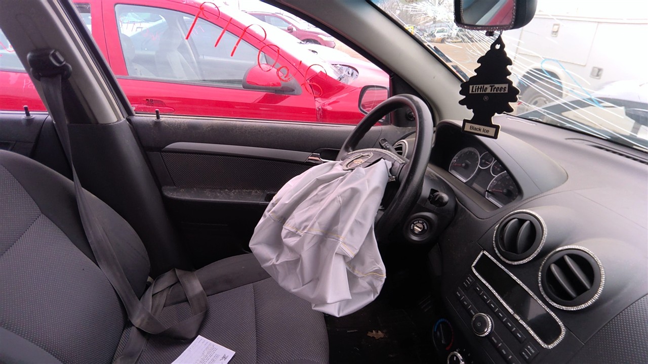 https://f005.backblazeb2.com/file/img-partshotlines-com/Inventory/EX921/Vehicle/7953_10.jpg