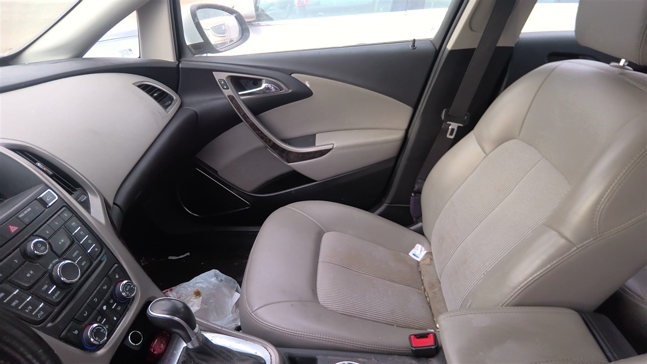 https://f005.backblazeb2.com/file/img-partshotlines-com/Inventory/EX921/Vehicle/7960_10.jpg