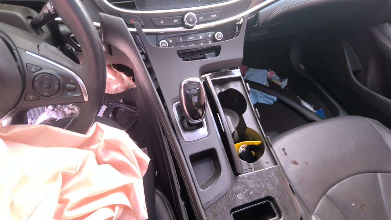 https://f005.backblazeb2.com/file/img-partshotlines-com/Inventory/EX921/Vehicle/7974_04.jpg