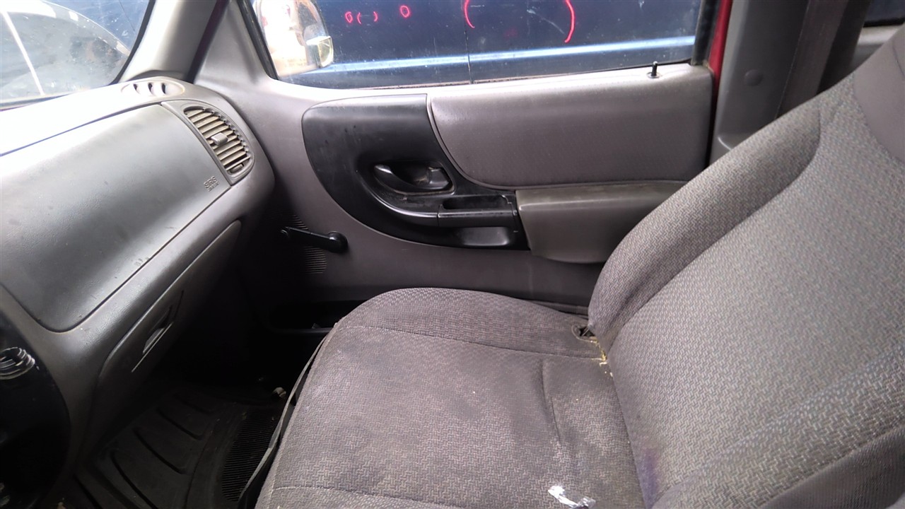 https://f005.backblazeb2.com/file/img-partshotlines-com/Inventory/EX921/Vehicle/8059_10.jpg