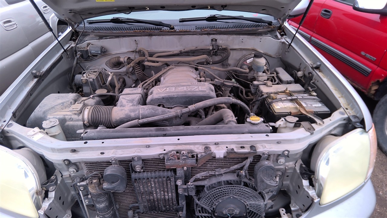 https://f005.backblazeb2.com/file/img-partshotlines-com/Inventory/EX921/Vehicle/8070_01.jpg