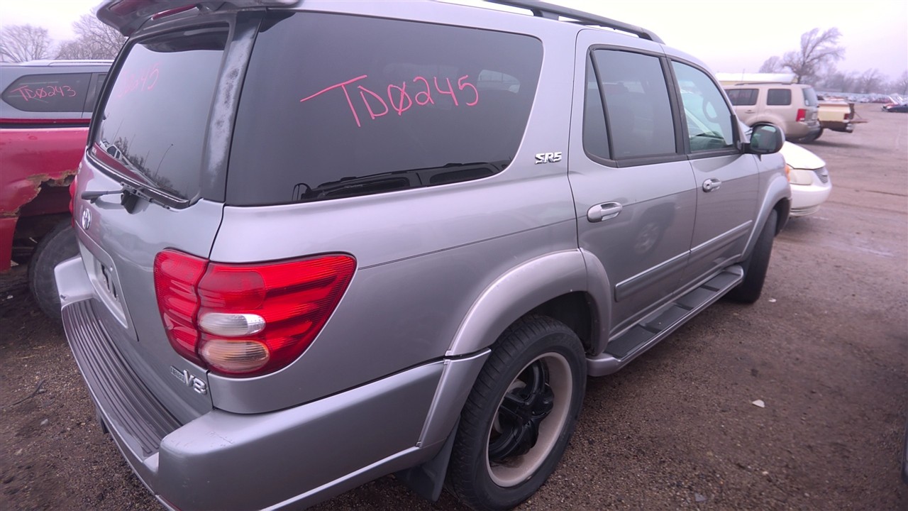 https://f005.backblazeb2.com/file/img-partshotlines-com/Inventory/EX921/Vehicle/8070_06.jpg