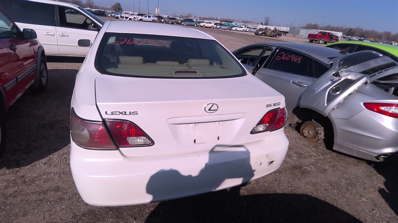 https://f005.backblazeb2.com/file/img-partshotlines-com/Inventory/EX921/Vehicle/8073_06.jpg