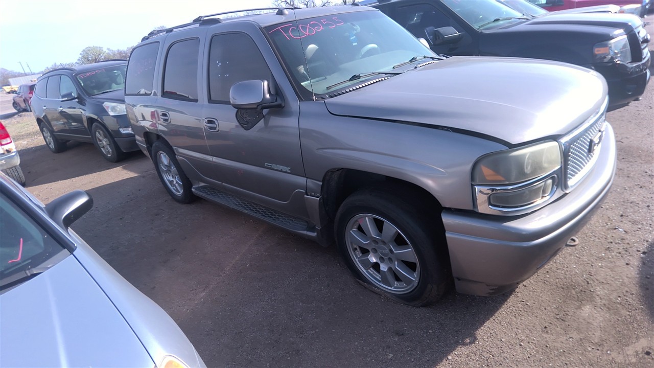 https://f005.backblazeb2.com/file/img-partshotlines-com/Inventory/EX921/Vehicle/8120_04.jpg
