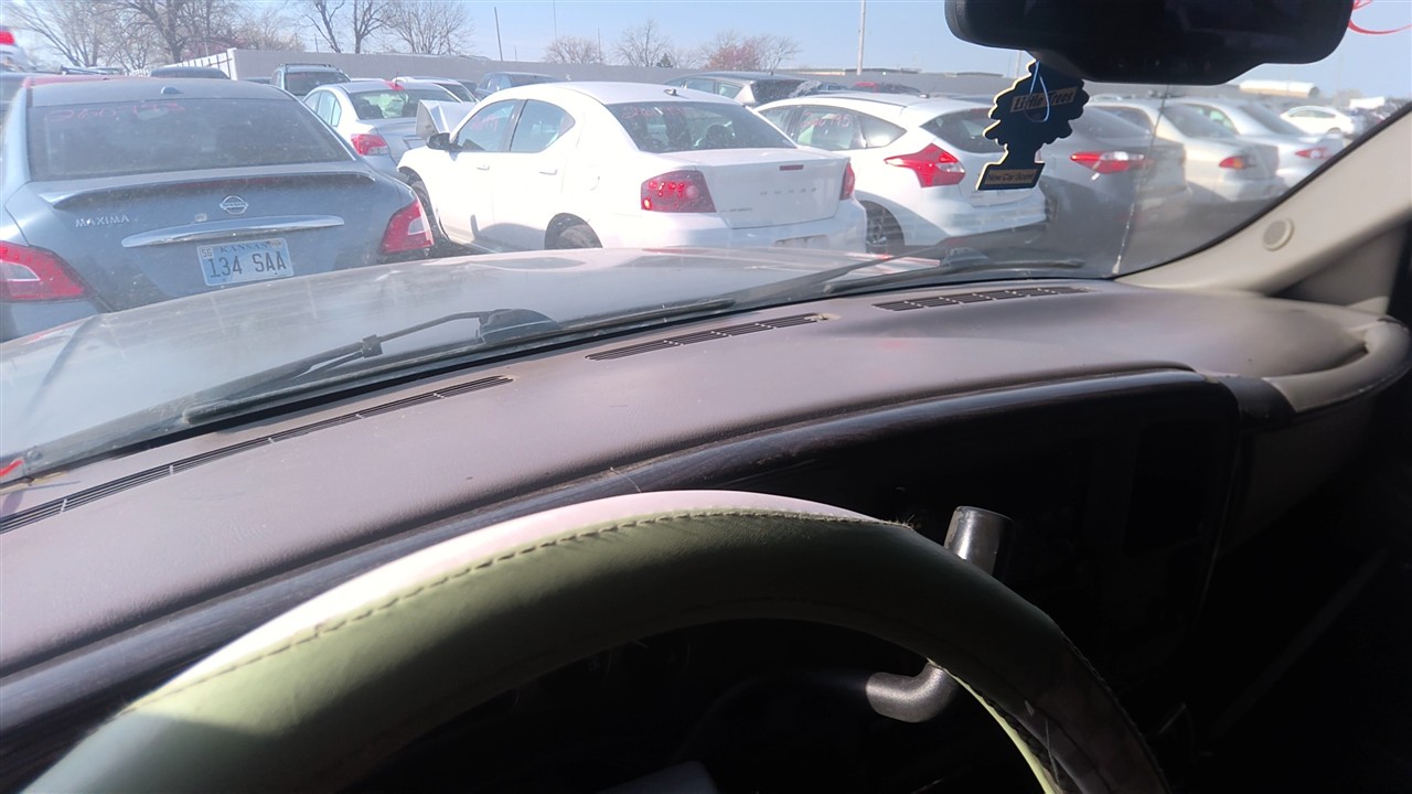 https://f005.backblazeb2.com/file/img-partshotlines-com/Inventory/EX921/Vehicle/8120_09.jpg