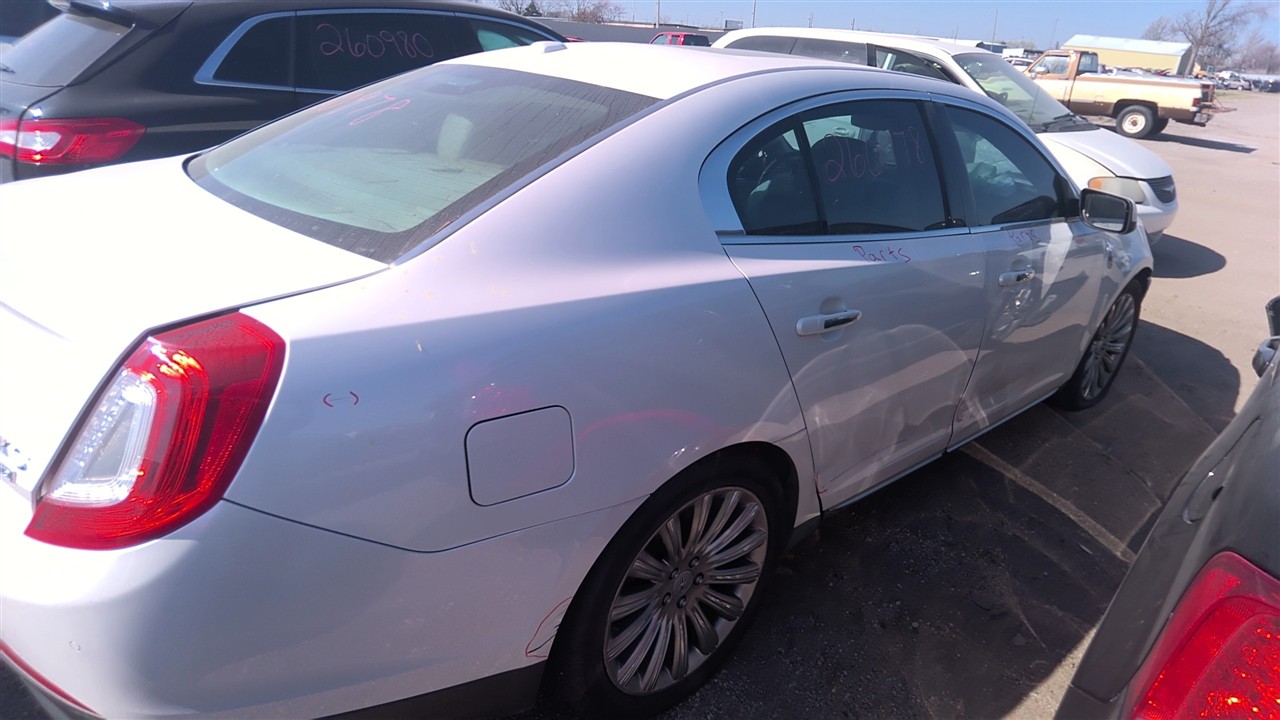 https://f005.backblazeb2.com/file/img-partshotlines-com/Inventory/EX921/Vehicle/8139_06.jpg