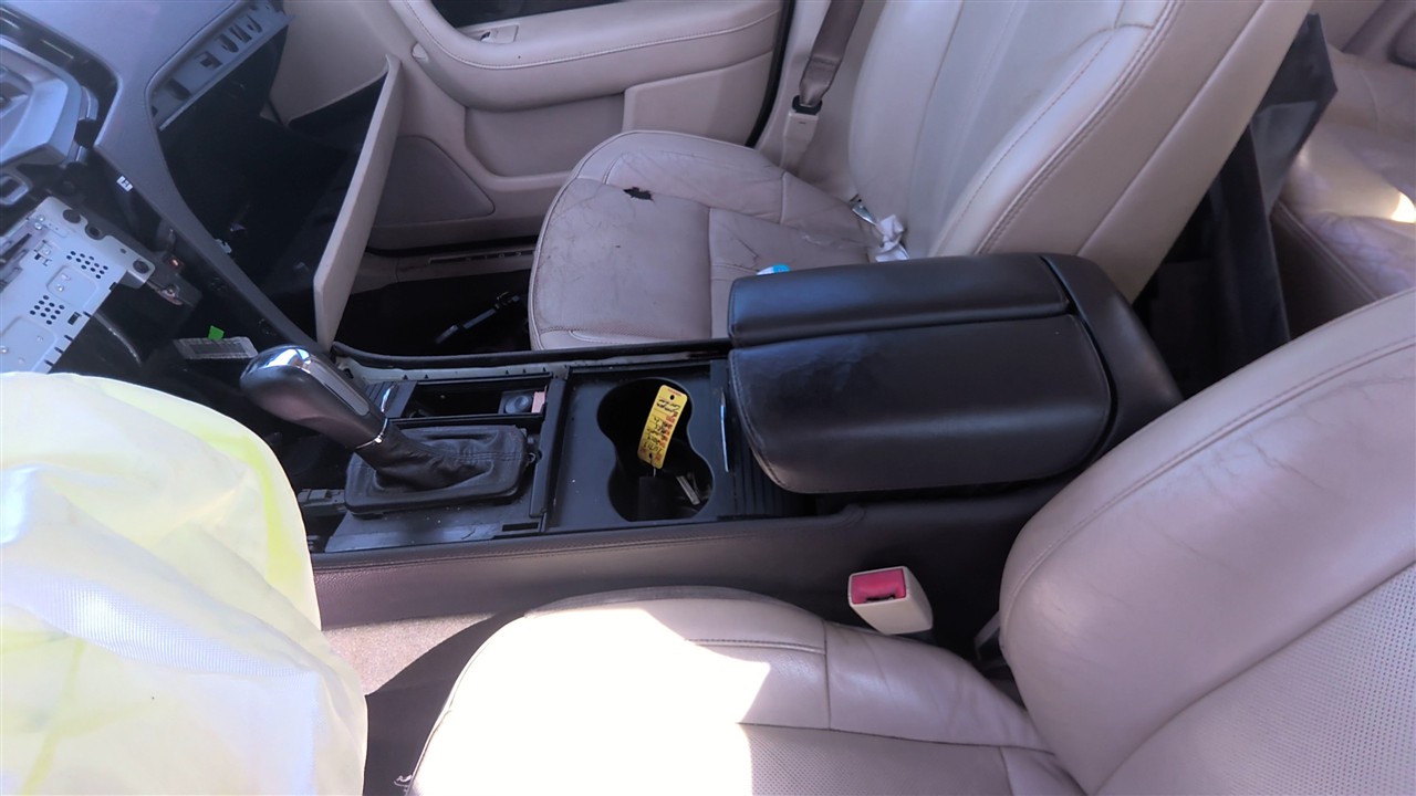 https://f005.backblazeb2.com/file/img-partshotlines-com/Inventory/EX921/Vehicle/8139_12.jpg