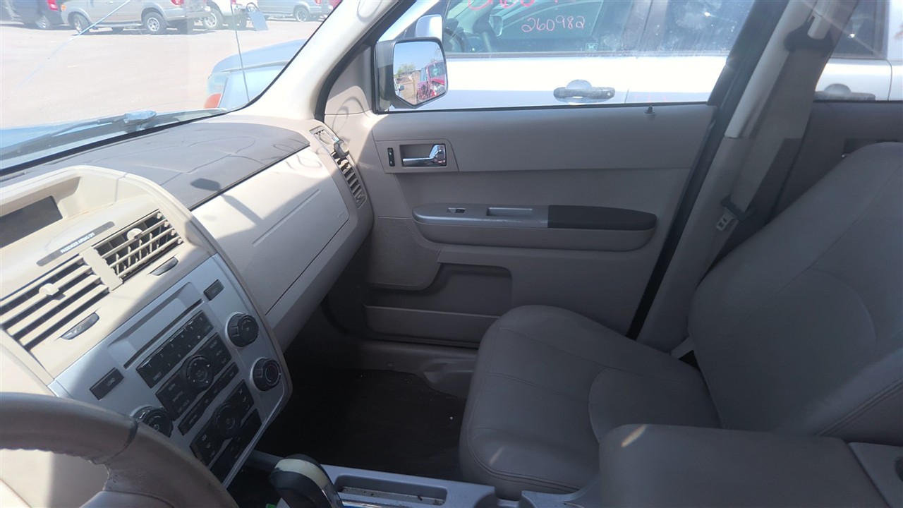 https://f005.backblazeb2.com/file/img-partshotlines-com/Inventory/EX921/Vehicle/8145_11.jpg
