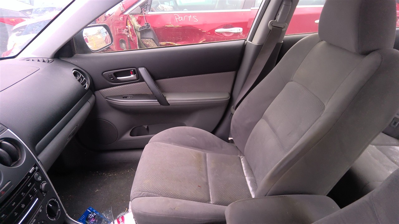 https://f005.backblazeb2.com/file/img-partshotlines-com/Inventory/EX921/Vehicle/8170_12.jpg