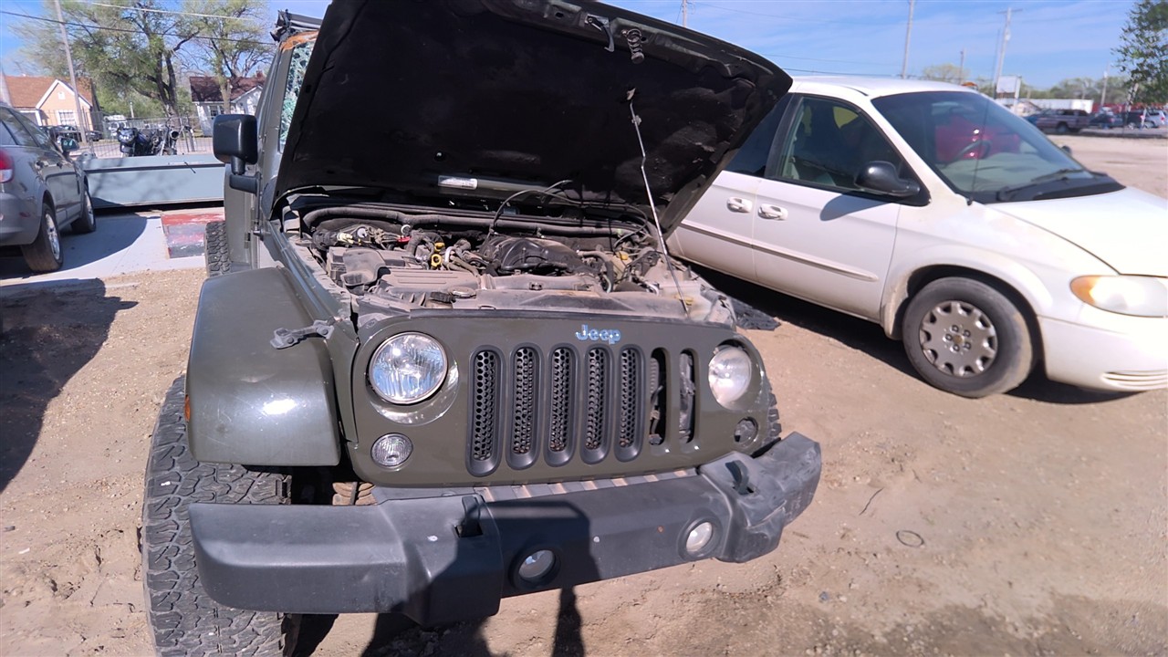 https://f005.backblazeb2.com/file/img-partshotlines-com/Inventory/EX921/Vehicle/8228_01.jpg