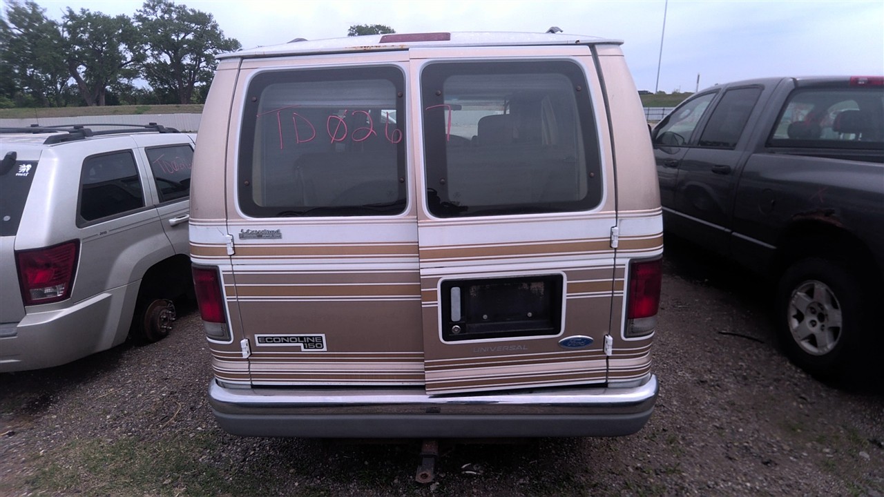 https://f005.backblazeb2.com/file/img-partshotlines-com/Inventory/EX921/Vehicle/8273_07.jpg