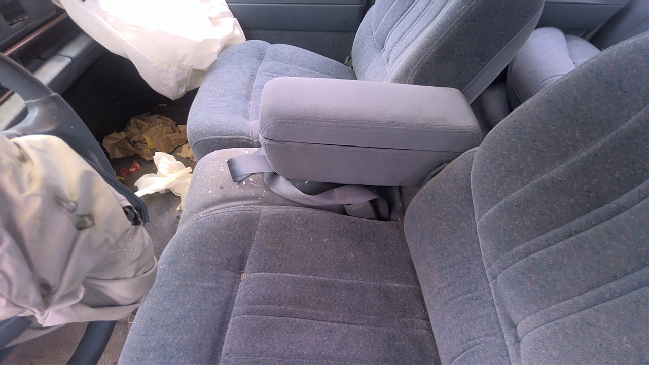 https://f005.backblazeb2.com/file/img-partshotlines-com/Inventory/EX921/Vehicle/8299_12.jpg