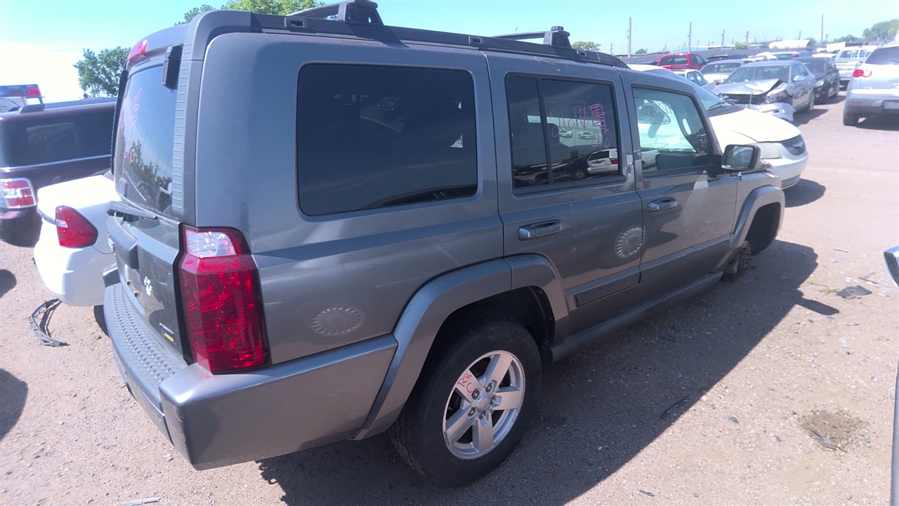 https://f005.backblazeb2.com/file/img-partshotlines-com/Inventory/EX921/Vehicle/8300_06.jpg