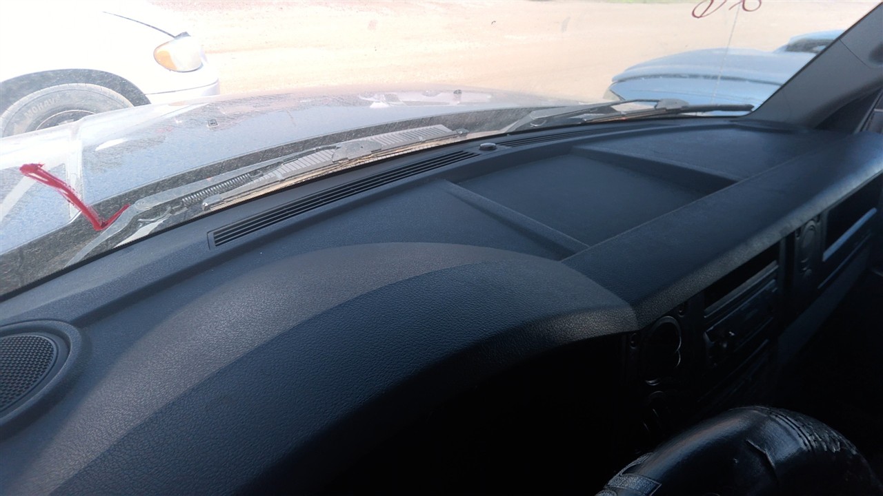https://f005.backblazeb2.com/file/img-partshotlines-com/Inventory/EX921/Vehicle/8300_09.jpg