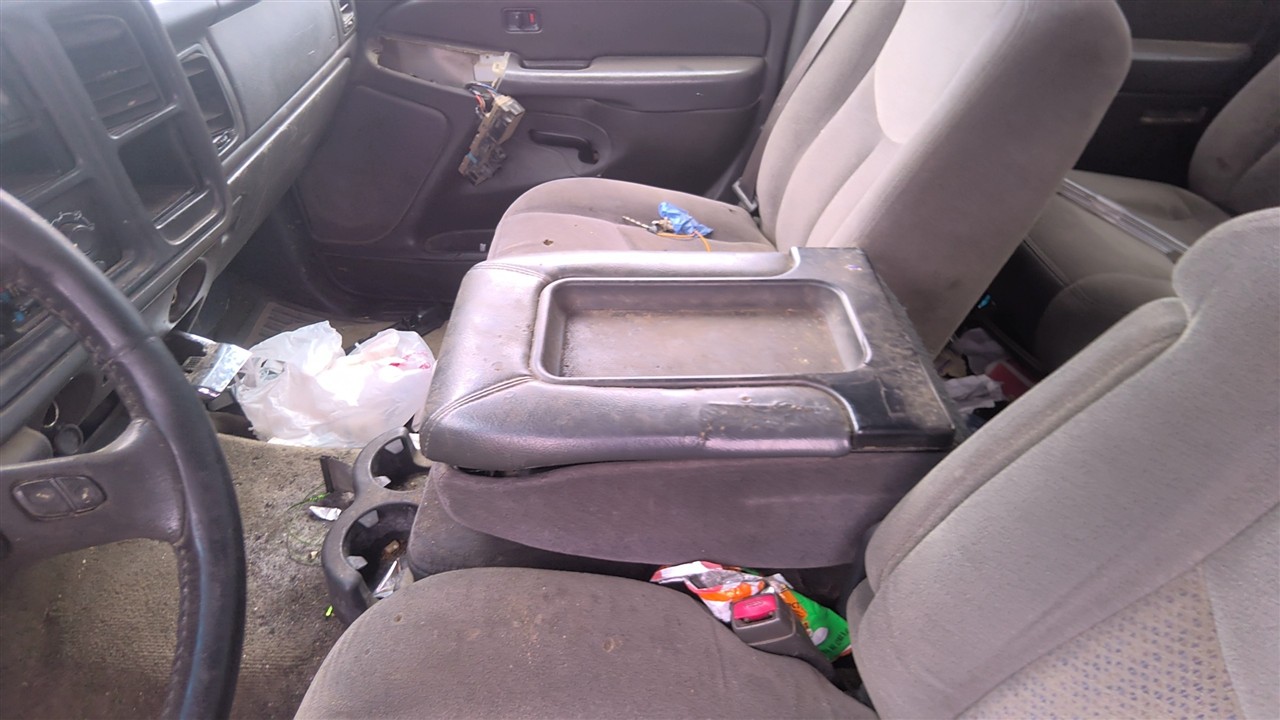 https://f005.backblazeb2.com/file/img-partshotlines-com/Inventory/EX921/Vehicle/8305_12.jpg
