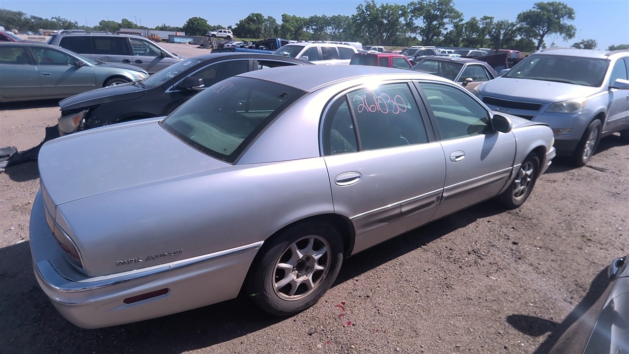 https://f005.backblazeb2.com/file/img-partshotlines-com/Inventory/EX921/Vehicle/8309_07.jpg