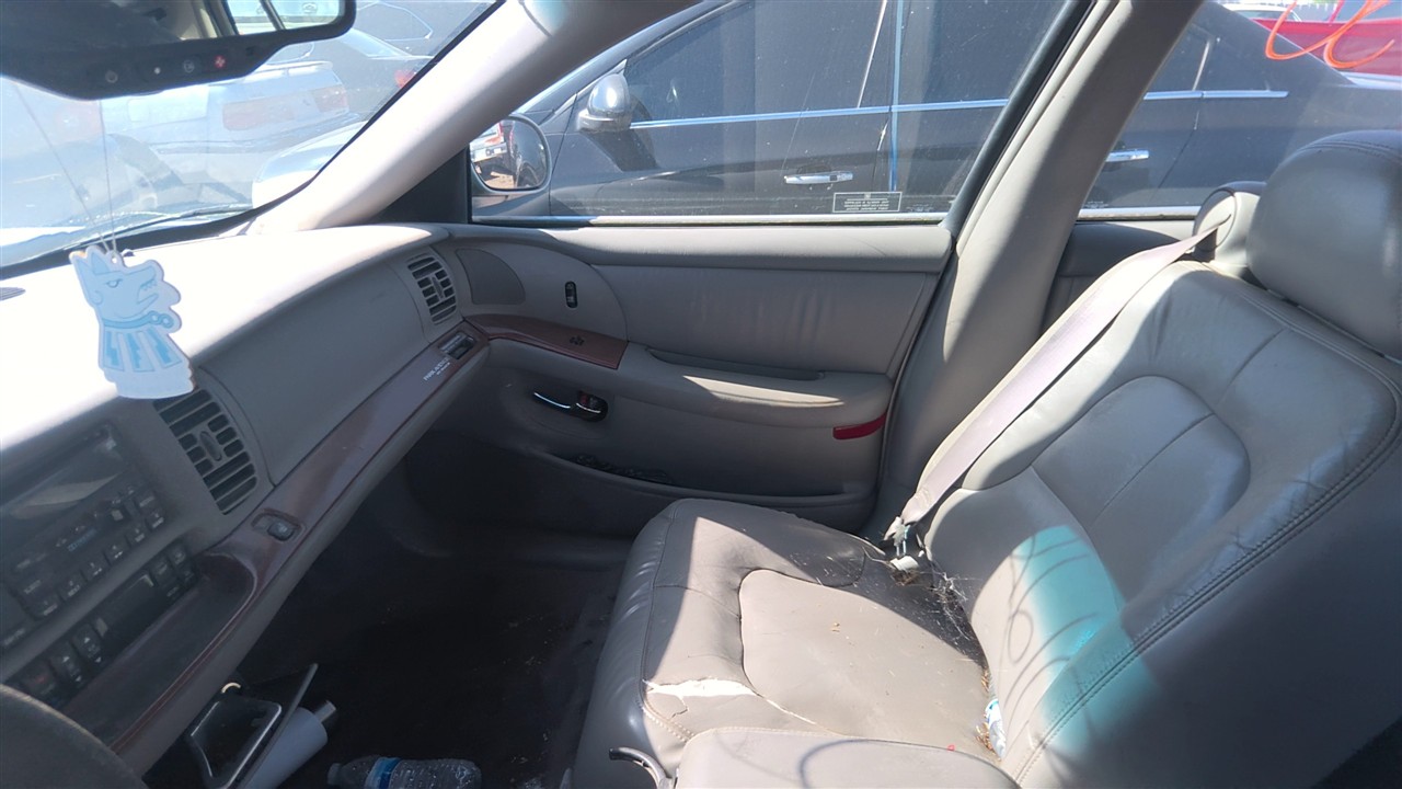 https://f005.backblazeb2.com/file/img-partshotlines-com/Inventory/EX921/Vehicle/8309_12.jpg