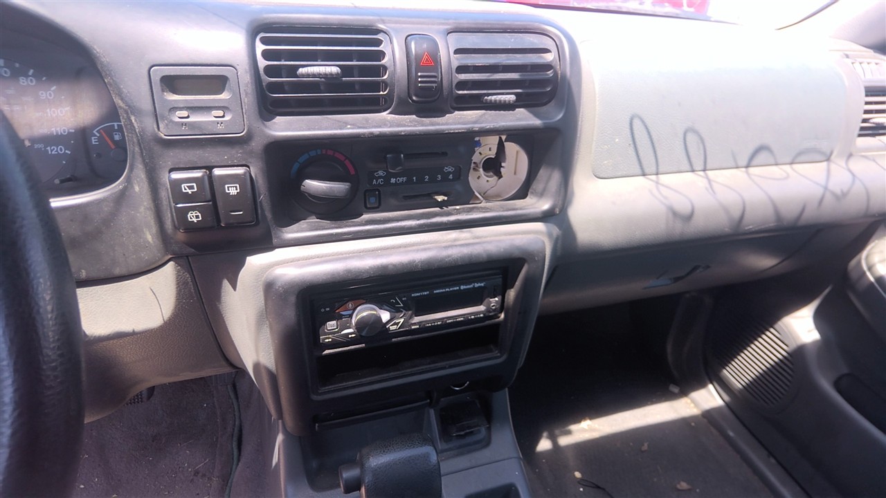 https://f005.backblazeb2.com/file/img-partshotlines-com/Inventory/EX921/Vehicle/8311_09.jpg