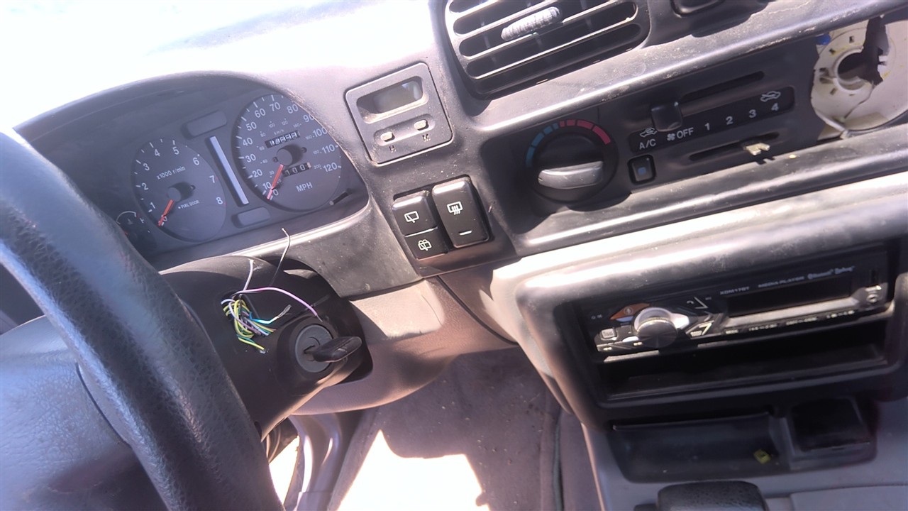 https://f005.backblazeb2.com/file/img-partshotlines-com/Inventory/EX921/Vehicle/8311_11.jpg