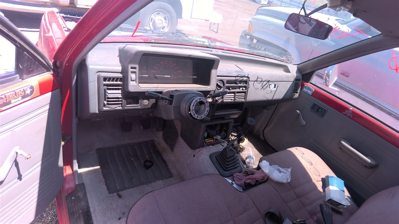 https://f005.backblazeb2.com/file/img-partshotlines-com/Inventory/EX921/Vehicle/8314_06.jpg