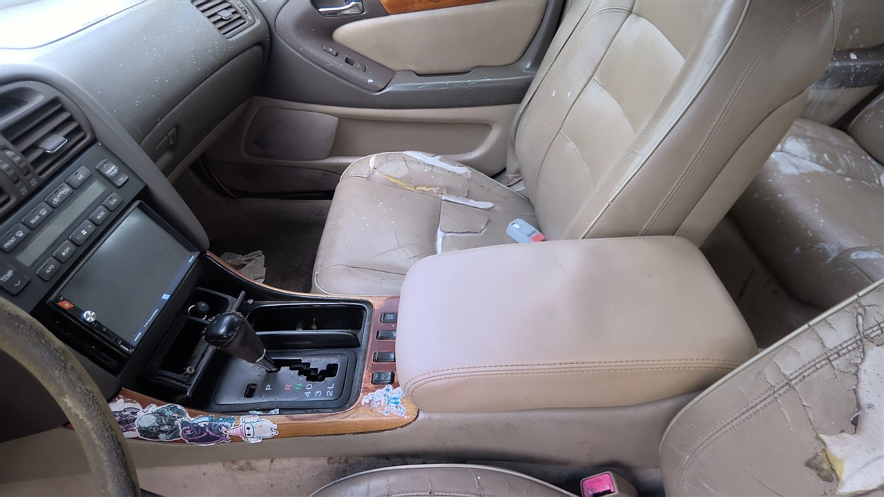 https://f005.backblazeb2.com/file/img-partshotlines-com/Inventory/EX921/Vehicle/8373_12.jpg