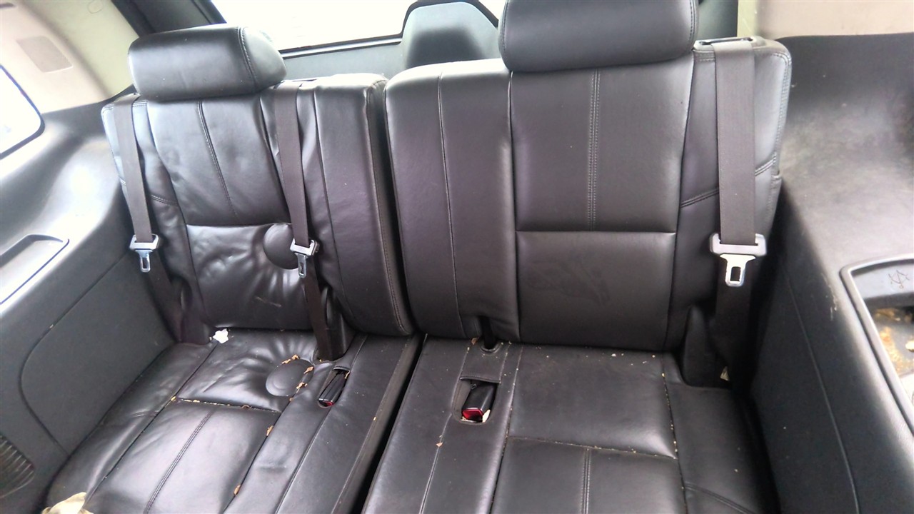 https://f005.backblazeb2.com/file/img-partshotlines-com/Inventory/EX921/Vehicle/8379_07.jpg