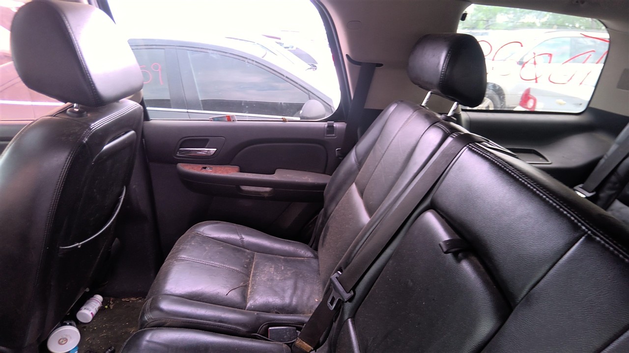 https://f005.backblazeb2.com/file/img-partshotlines-com/Inventory/EX921/Vehicle/8379_08.jpg