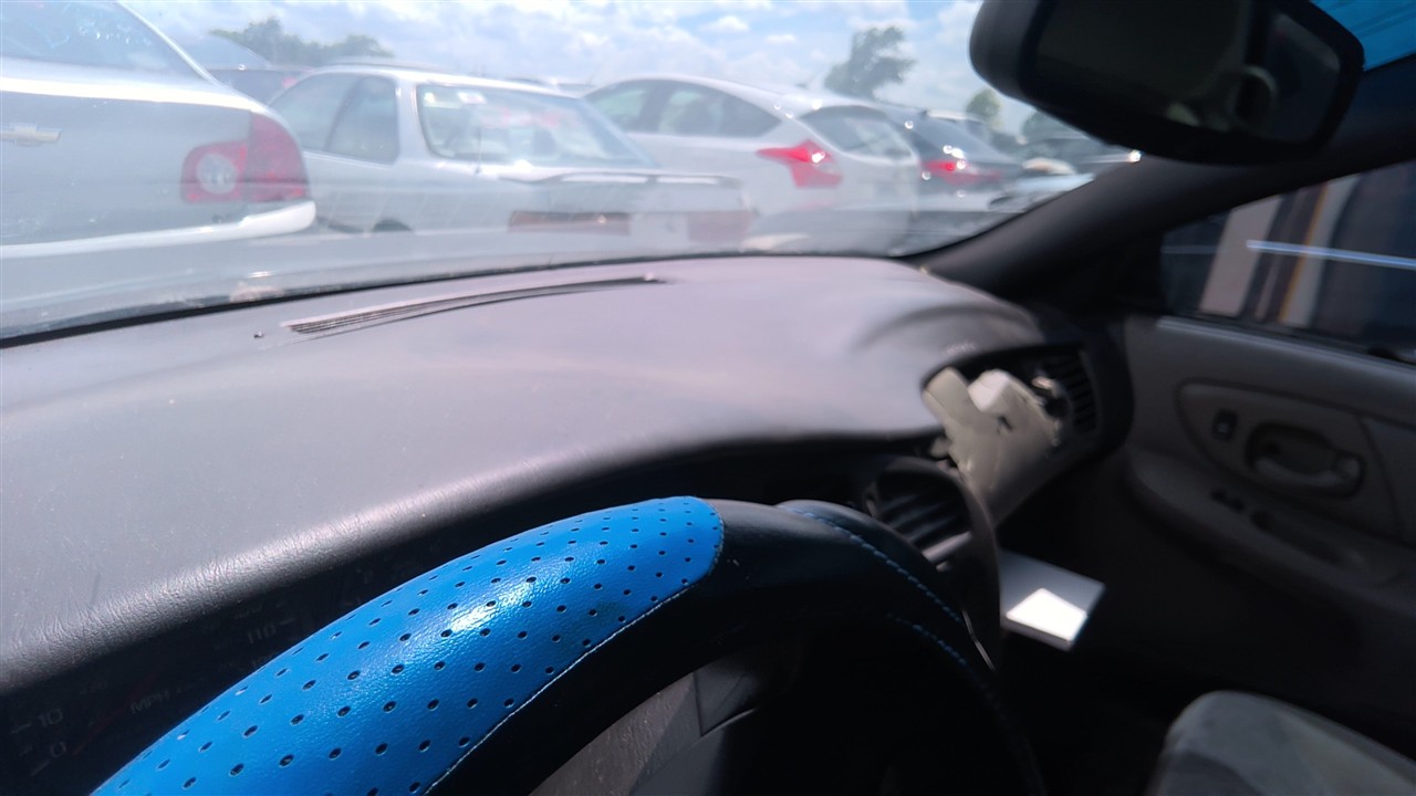 https://f005.backblazeb2.com/file/img-partshotlines-com/Inventory/EX921/Vehicle/8384_10.jpg