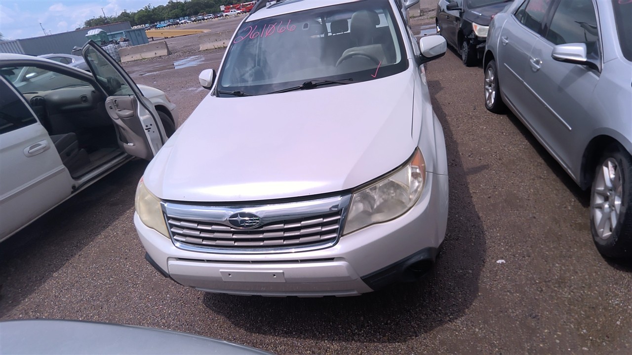 https://f005.backblazeb2.com/file/img-partshotlines-com/Inventory/EX921/Vehicle/8391_04.jpg