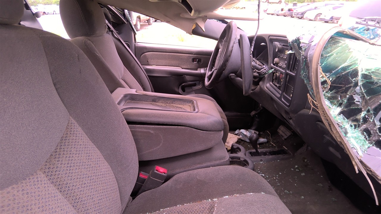 https://f005.backblazeb2.com/file/img-partshotlines-com/Inventory/EX921/Vehicle/8401_09.jpg