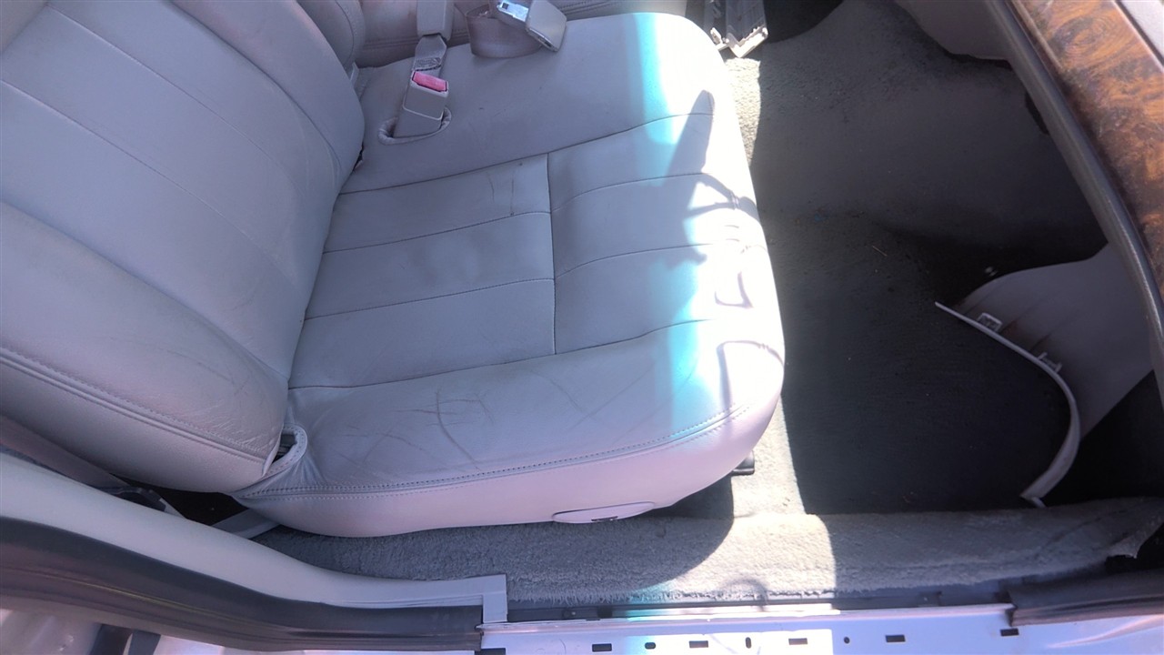 https://f005.backblazeb2.com/file/img-partshotlines-com/Inventory/EX921/Vehicle/8404_16.jpg